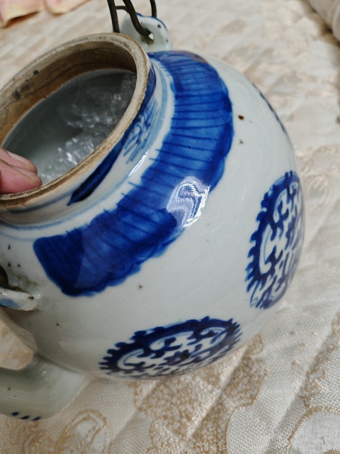 古玩陶瓷清中期青花茶壺真品鑒賞圖