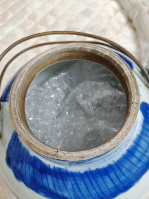 古玩陶瓷清中期青花茶壺真品鑒賞圖