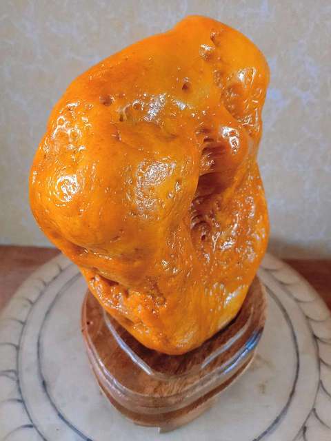 古玩雜項(xiàng)天然黃蠟石擺件拍賣,當(dāng)前價格99999元