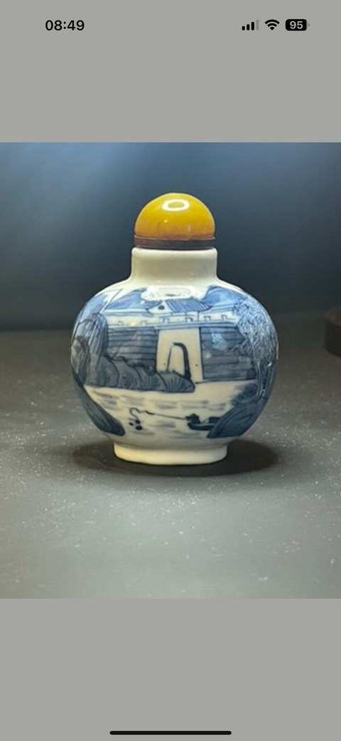 古玩陶瓷青花山水通景紋鼻煙壺真品鑒賞圖