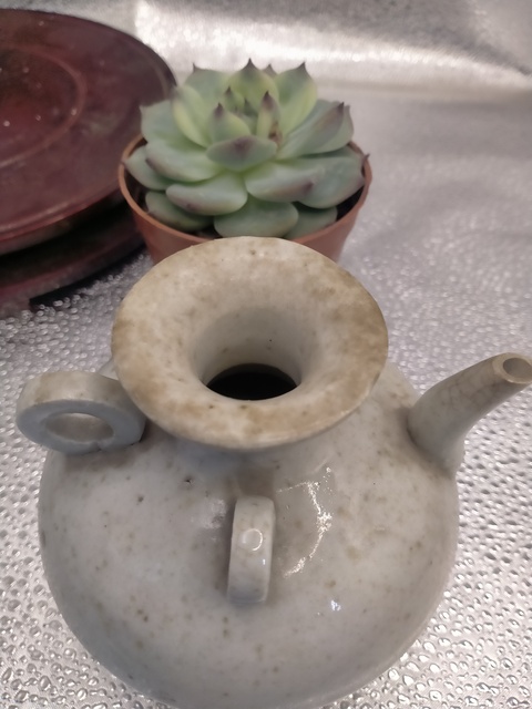 古玩陶瓷明末青白釉三系執(zhí)壺拍賣(mài),當(dāng)前價(jià)格168元