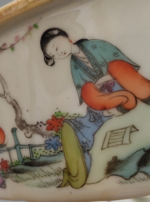 古玩陶瓷仕女紋粉彩一品蓋鍋真品鑒賞圖