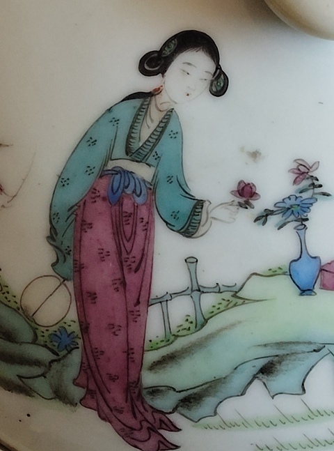 古玩陶瓷仕女紋粉彩一品蓋鍋真品鑒賞圖
