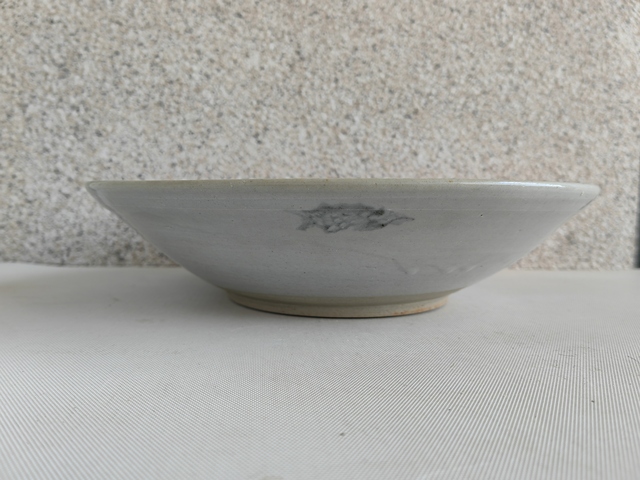 古玩陶瓷青花花卉紋盤真品鑒賞圖