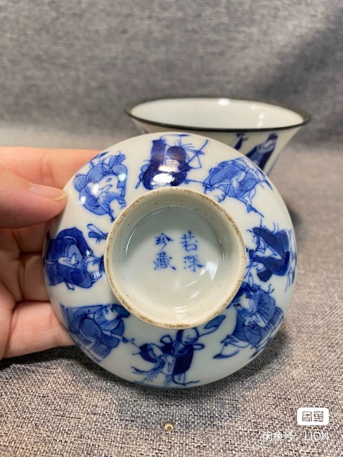 古玩陶瓷青花蓋碗真品鑒賞圖