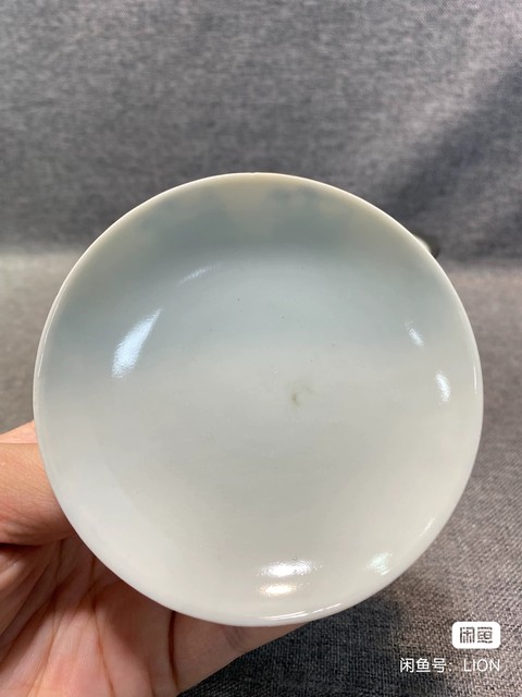 古玩陶瓷青花蓋碗真品鑒賞圖