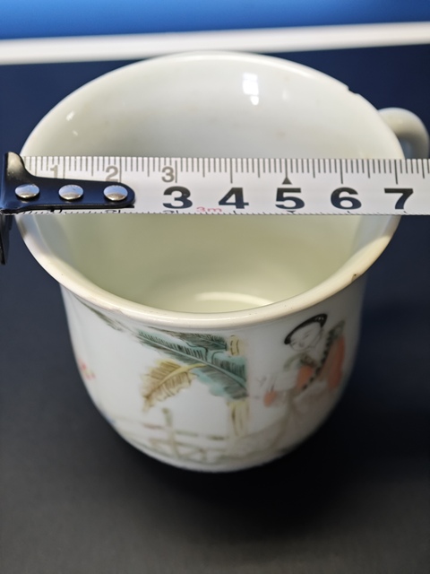 古玩陶瓷淺絳人物把杯真品鑒賞圖
