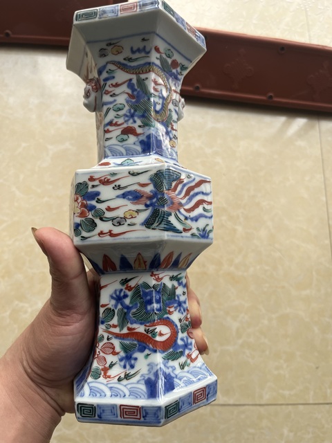 古玩陶瓷青花五彩龍鳳紋花觚真品鑒賞圖