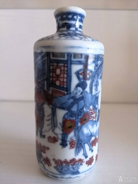 古玩陶瓷青花釉里紅人物故事紋鼻煙壺真品鑒賞圖