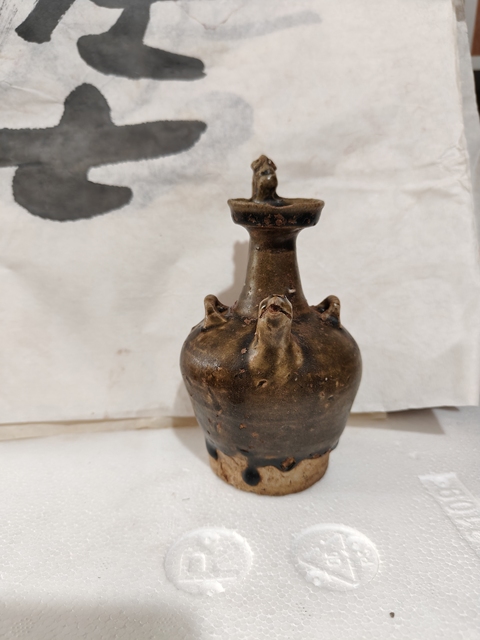 古玩陶瓷雞首壺真品鑒賞圖