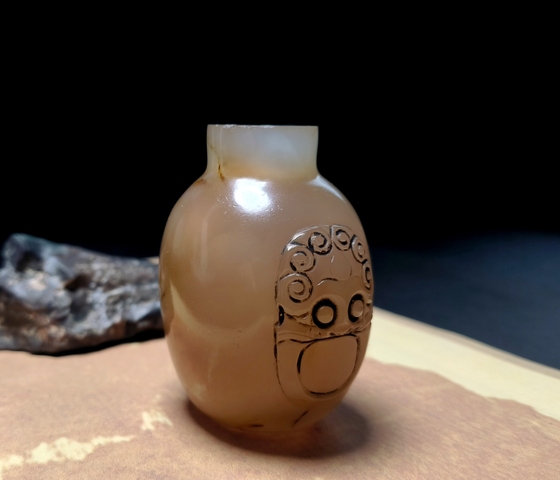 古玩雜項清代瑪瑙鼻煙壺拍賣，當前價格5000元