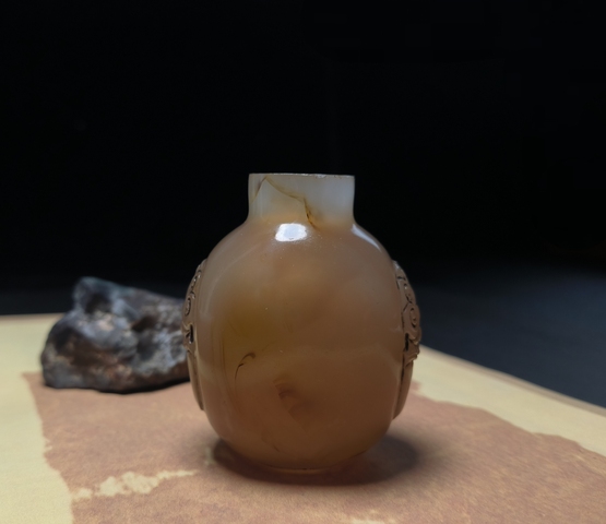 古玩雜項清代瑪瑙鼻煙壺拍賣，當前價格5000元