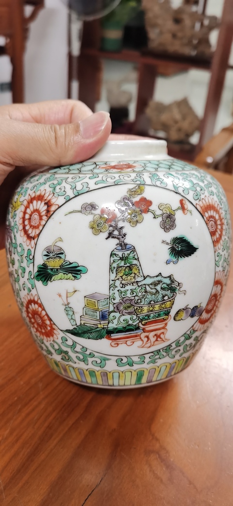 古玩陶瓷花卉紋五彩罐真品鑒賞圖