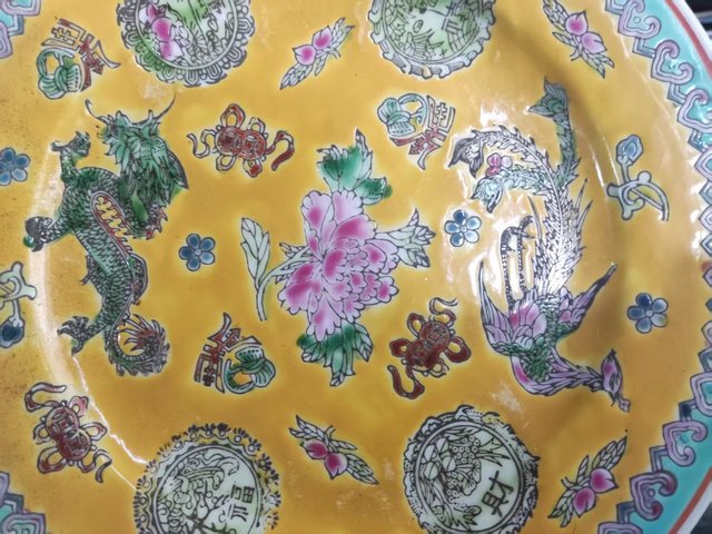 古玩陶瓷創(chuàng)匯期景德鎮(zhèn)龍鳳紋盤拍賣,當(dāng)前價格228元