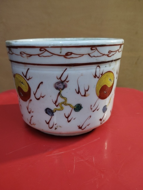 古玩陶瓷粉彩八卦紋直筒爐真品鑒賞圖