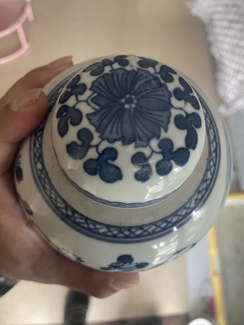 古玩陶瓷清晚期青花嬰戲圖罐真品鑒賞圖