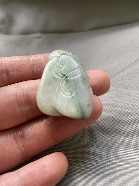 古玩玉器翡翠雕“瓜果墜”真品鑒賞圖