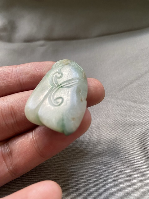 古玩玉器翡翠雕“瓜果墜”真品鑒賞圖