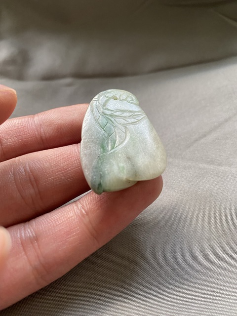 古玩玉器翡翠雕“瓜果墜”真品鑒賞圖