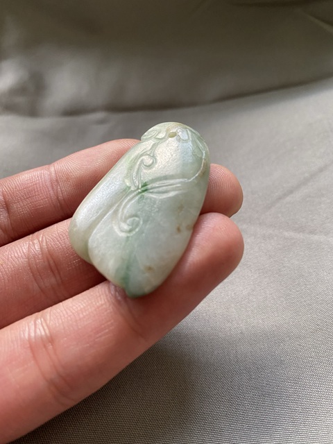 古玩玉器翡翠雕“瓜果墜”真品鑒賞圖