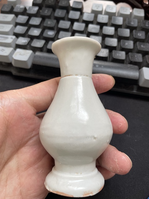 古玩陶瓷德化窯花瓶拍賣,當(dāng)前價(jià)格200元
