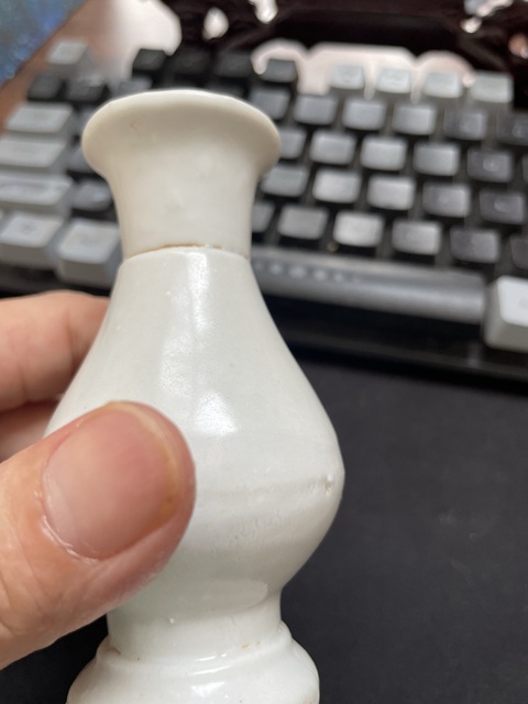 古玩陶瓷德化窯花瓶拍賣,當(dāng)前價(jià)格200元