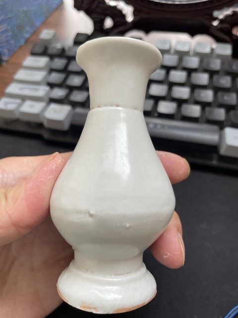 古玩陶瓷德化窯花瓶拍賣,當(dāng)前價(jià)格200元
