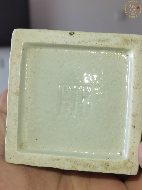 古玩陶瓷粉彩博古圖筆筒真品鑒賞圖