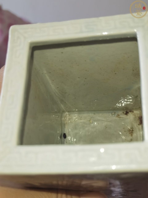 古玩陶瓷粉彩博古圖筆筒真品鑒賞圖