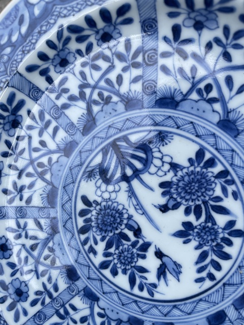 古玩陶瓷青花盤真品鑒賞圖