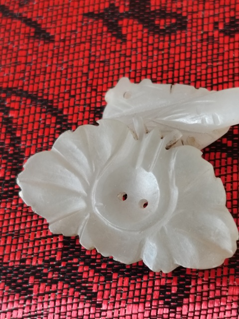 古玩玉器和田玉“壽星帽花”+蝴蝶帽花片拍賣，當前價格299元