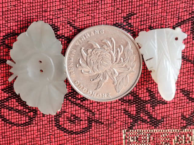 古玩玉器和田玉“壽星帽花”+蝴蝶帽花片拍賣，當前價格299元