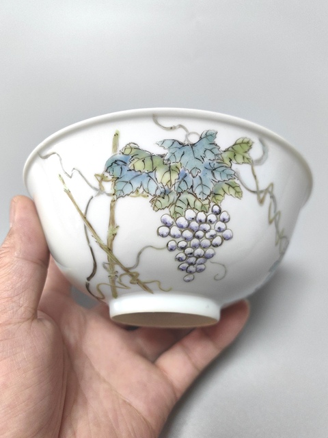 古玩陶瓷葡萄紋粉彩碗拍賣,當前價格888元