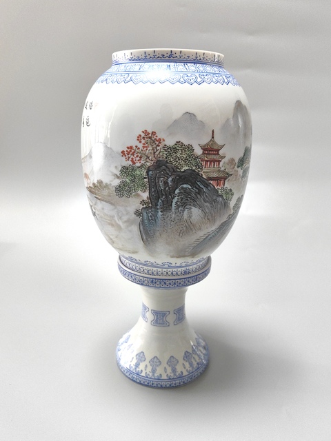 古玩陶瓷山水紋燈罩拍賣，當(dāng)前價(jià)格1888元