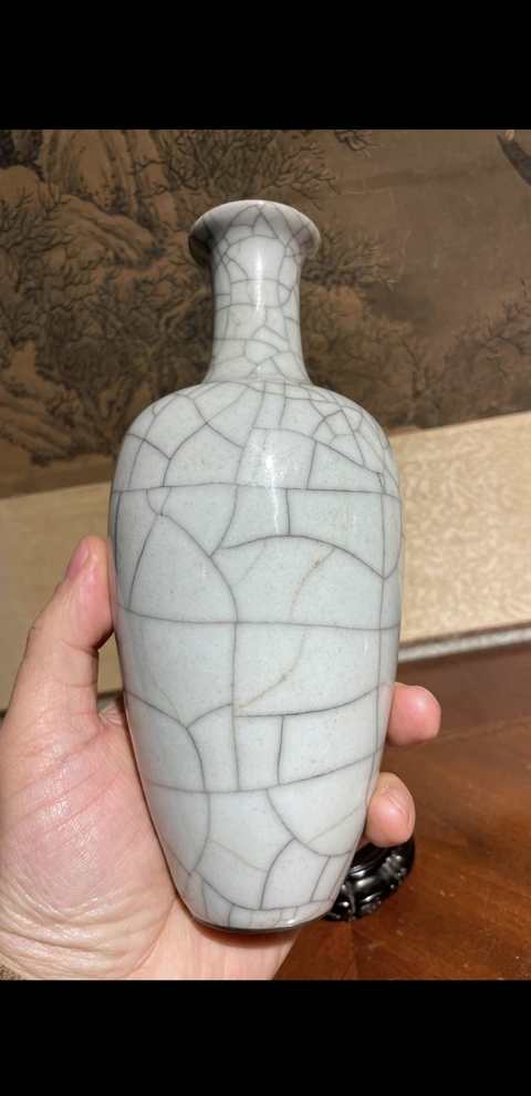 古玩陶瓷哥窯瓶真品鑒賞圖