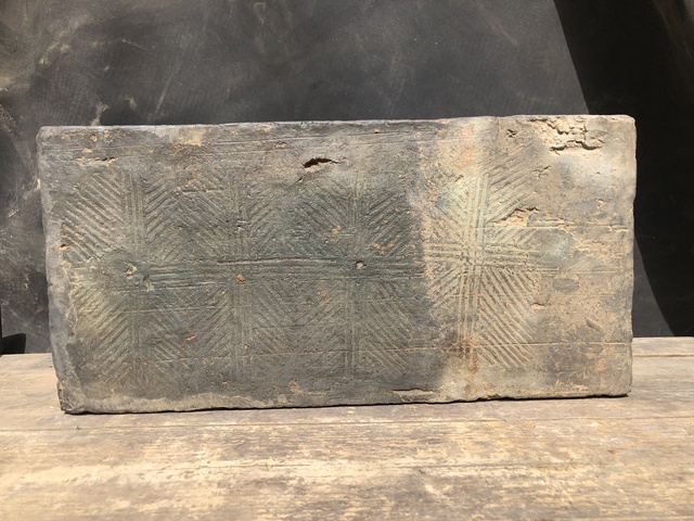 古玩陶瓷漢磚.‘般若波羅蜜多心經(jīng)’干泡茶臺(tái)拍賣,當(dāng)前價(jià)格0元