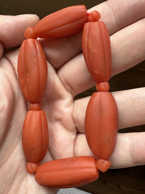 古玩玉器天然南紅手串真品鑒賞圖