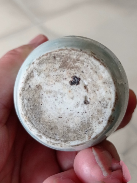 古玩陶瓷清中期青花小瓶真品鑒賞圖