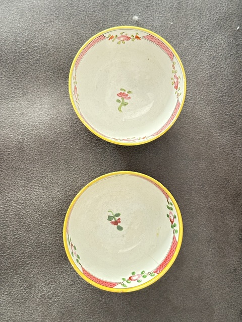 古玩陶瓷乾隆、花卉紋廣彩碗（一對）拍賣，當前價格180元