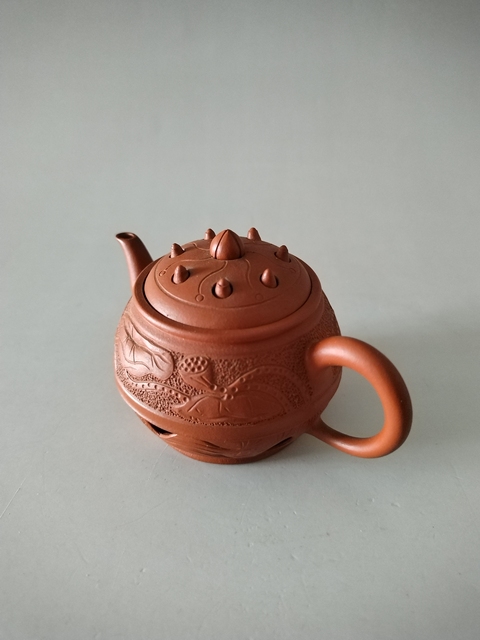 古玩雜項(范志強原礦青水泥)荷花蓮子壺拍賣,當前價格1998元