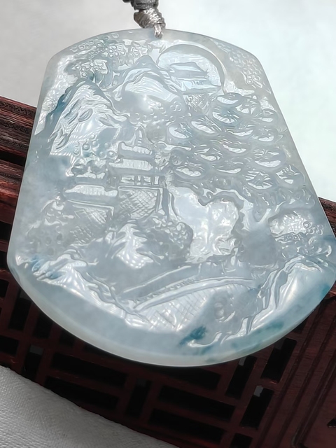 古玩玉器天然翡翠山水玉墜(帶翡翠鑒定證書)拍賣,當(dāng)前價(jià)格1500元