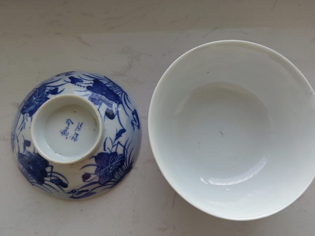 古玩陶瓷青花蓋碗真品鑒賞圖