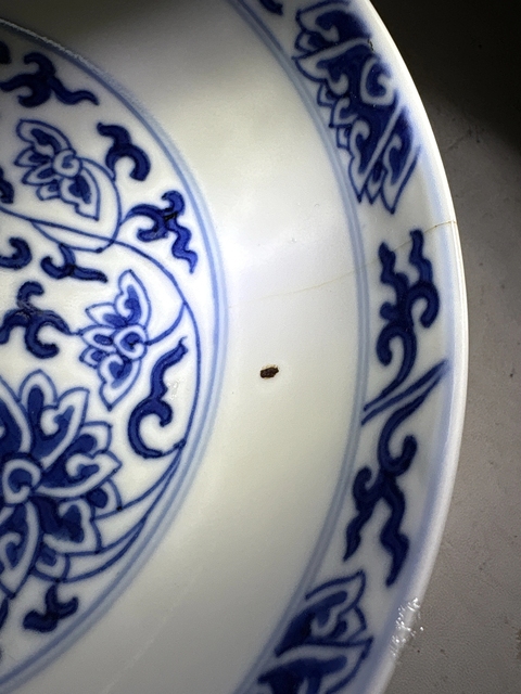 古玩陶瓷清同治-青花纏枝蓮五寸盤（官）拍賣，當前價格70000元