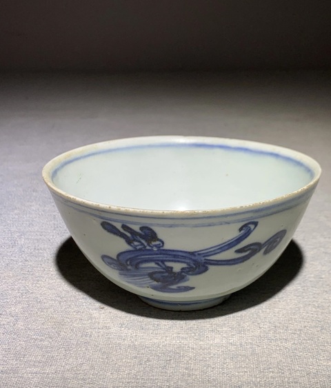 古玩陶瓷青花螭龍紋茶碗拍賣,當(dāng)前價(jià)格3800元