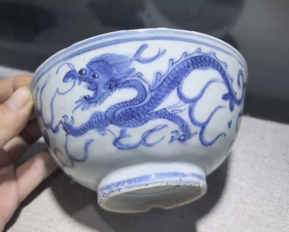 古玩陶瓷青花趕珠龍紋茶碗拍賣,當前價格4800元
