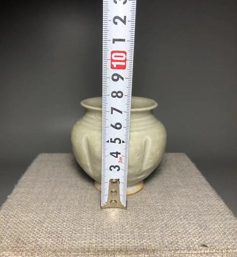 古玩陶瓷北宋,青白釉瓜棱罐拍賣,當(dāng)前價(jià)格2000元