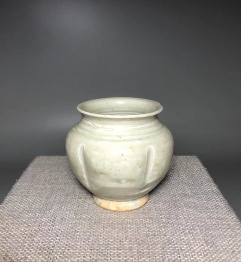 古玩陶瓷北宋,青白釉瓜棱罐拍賣,當(dāng)前價(jià)格2000元