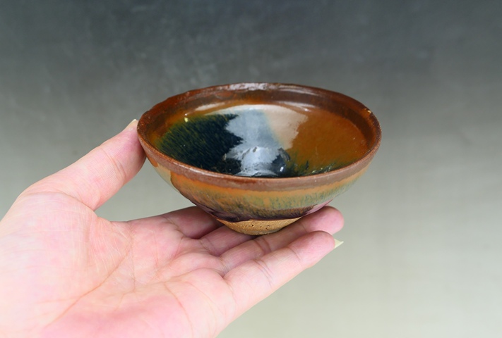 古玩陶瓷精品:宋建窯柿紅釉兔毫盞拍賣,當(dāng)前價格800元