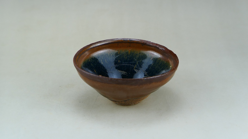 古玩陶瓷精品:宋建窯柿紅釉兔毫盞拍賣,當(dāng)前價格800元