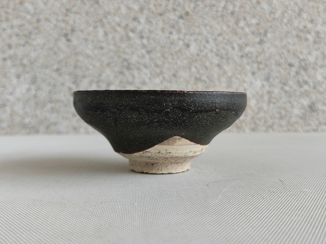 古玩陶瓷建窯系黑釉茶盞拍賣,當(dāng)前價(jià)格850元